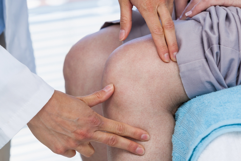 Tratamentul artrozei: Opțiuni și abordări moderne pentru ameliorarea durerii și îmbunătățirea mobilității